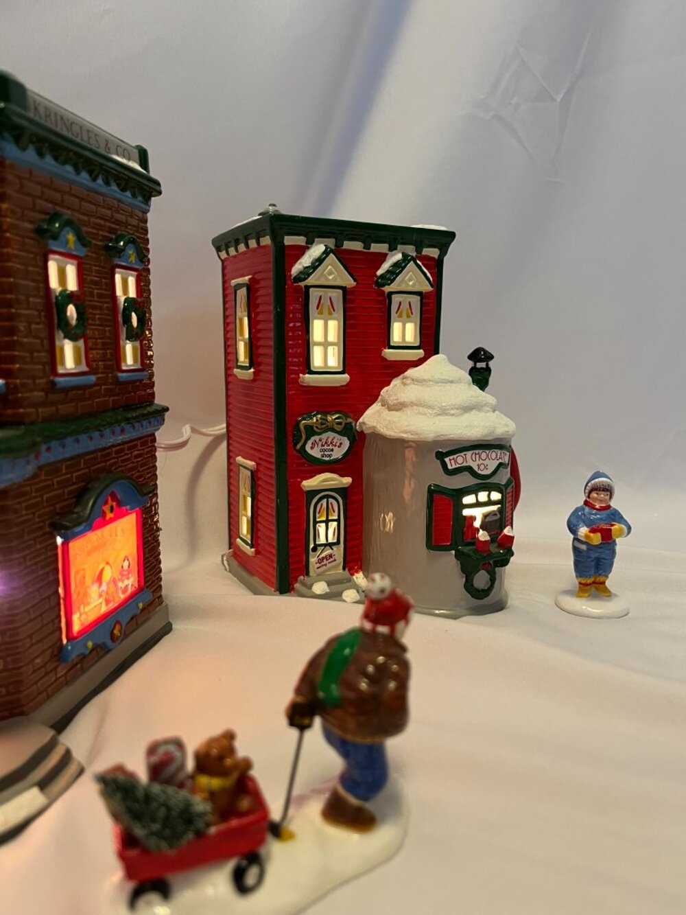 Department 56 Snow Village – “Saturday Morning Downtown” - Picture 7 of 17
